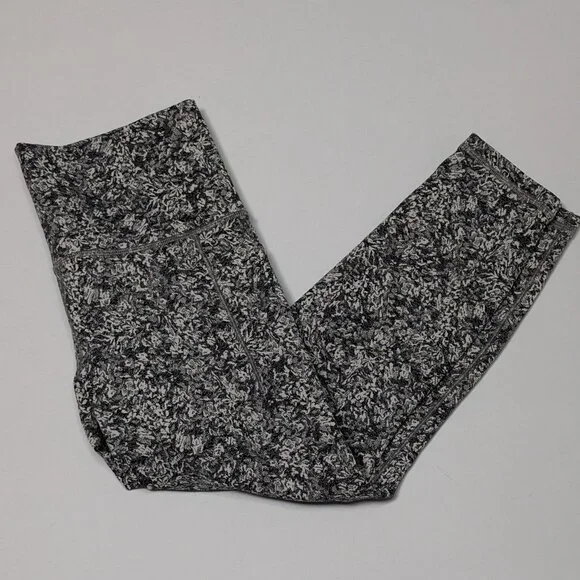 Athleta Salutation Stash Pocket II Textured 7/8 Tight Leggings Women's Sz Small - Picture 2 of 5